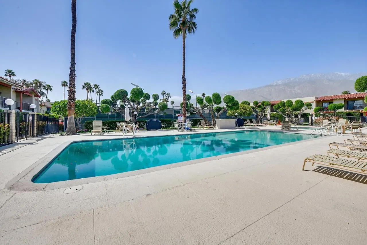 Pet-Friendly Palm Springs Condo With Pool Access Stati Uniti