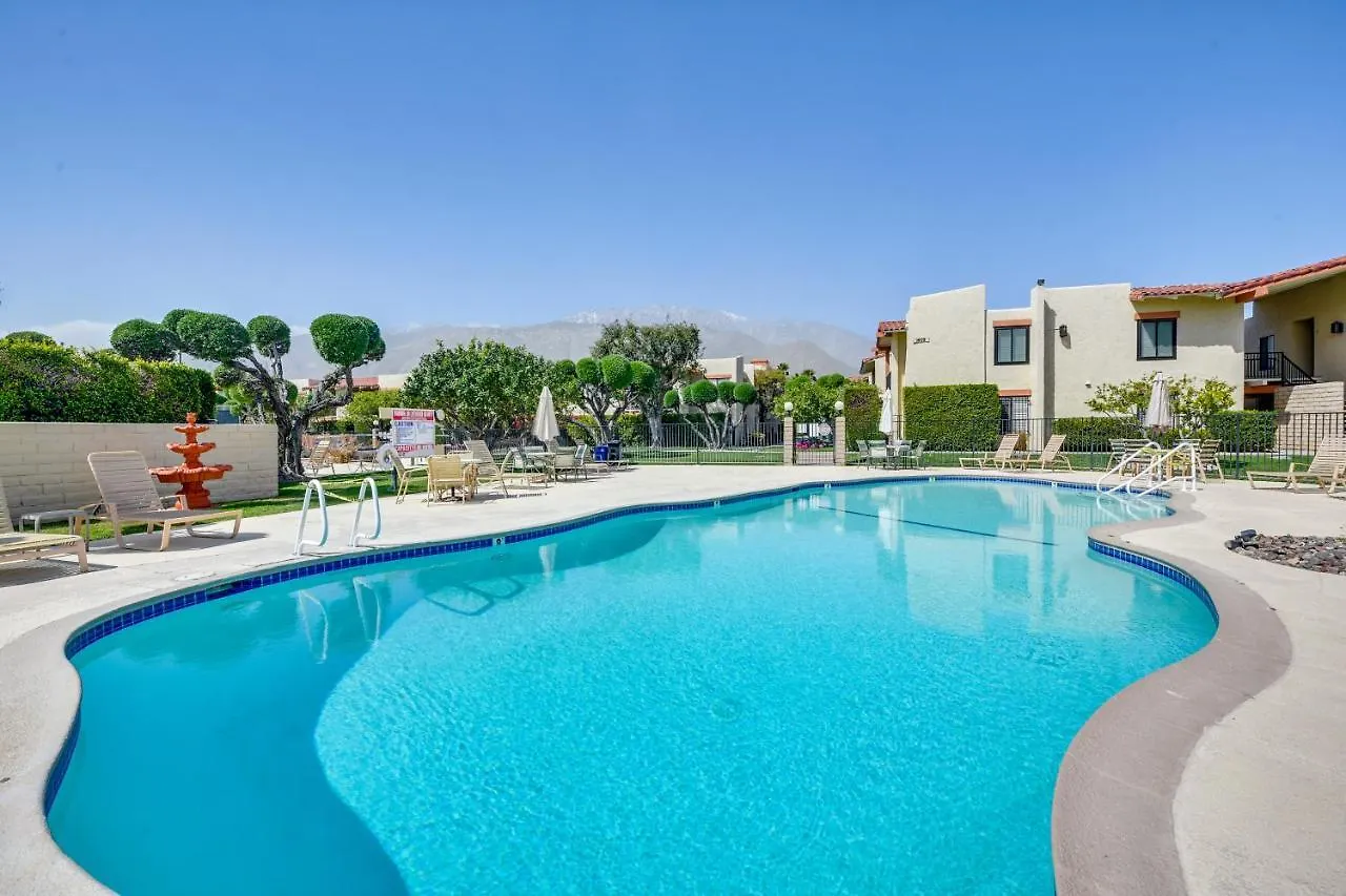 Pet-Friendly Palm Springs Condo With Pool Access 0*,  Stati Uniti
